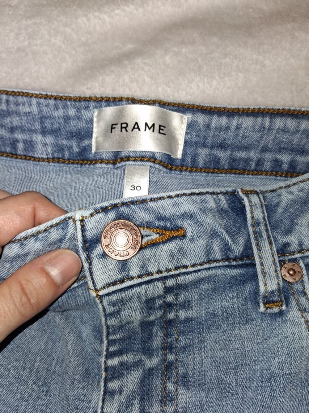 FRAME Le Crop Mini Boot Jeans Women’s 30 Igloo Wash Light Blue Cropped Flare - Picture 9 of 13